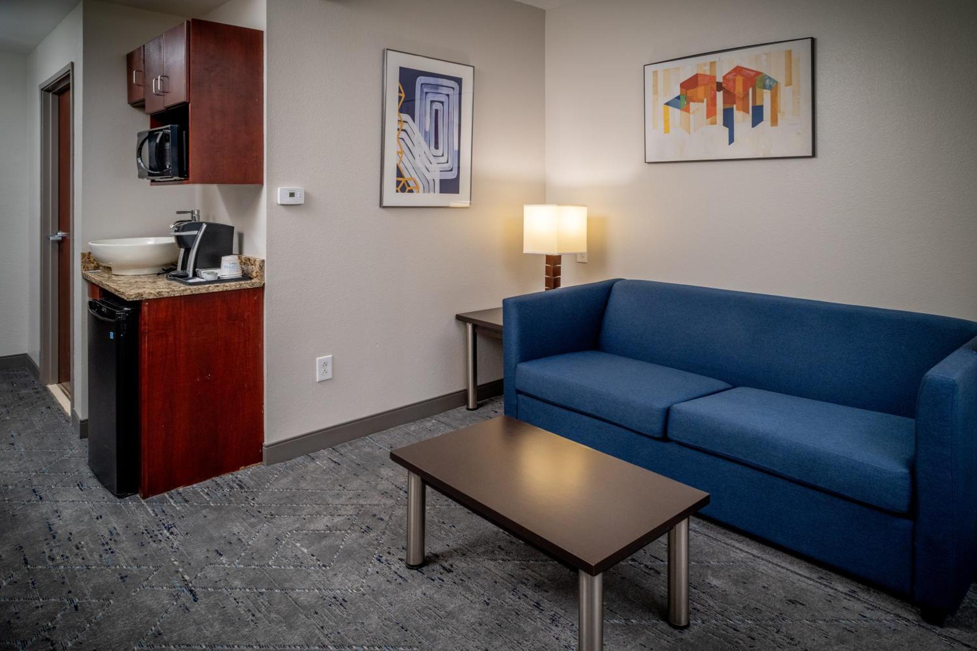 Holiday Inn Express & Suites Cross Lanes By Ihg Zewnętrze zdjęcie