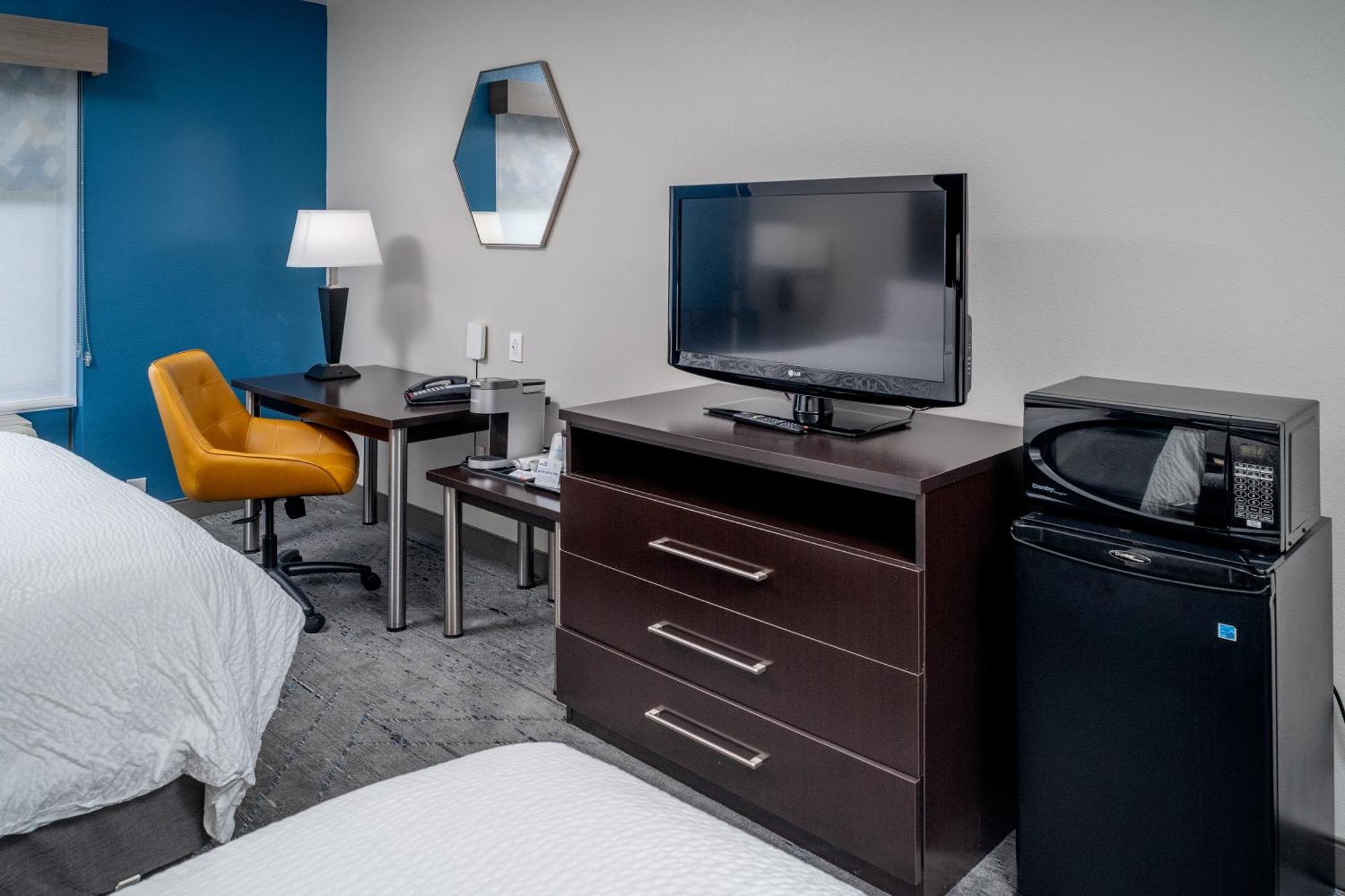 Holiday Inn Express & Suites Cross Lanes By Ihg Zewnętrze zdjęcie