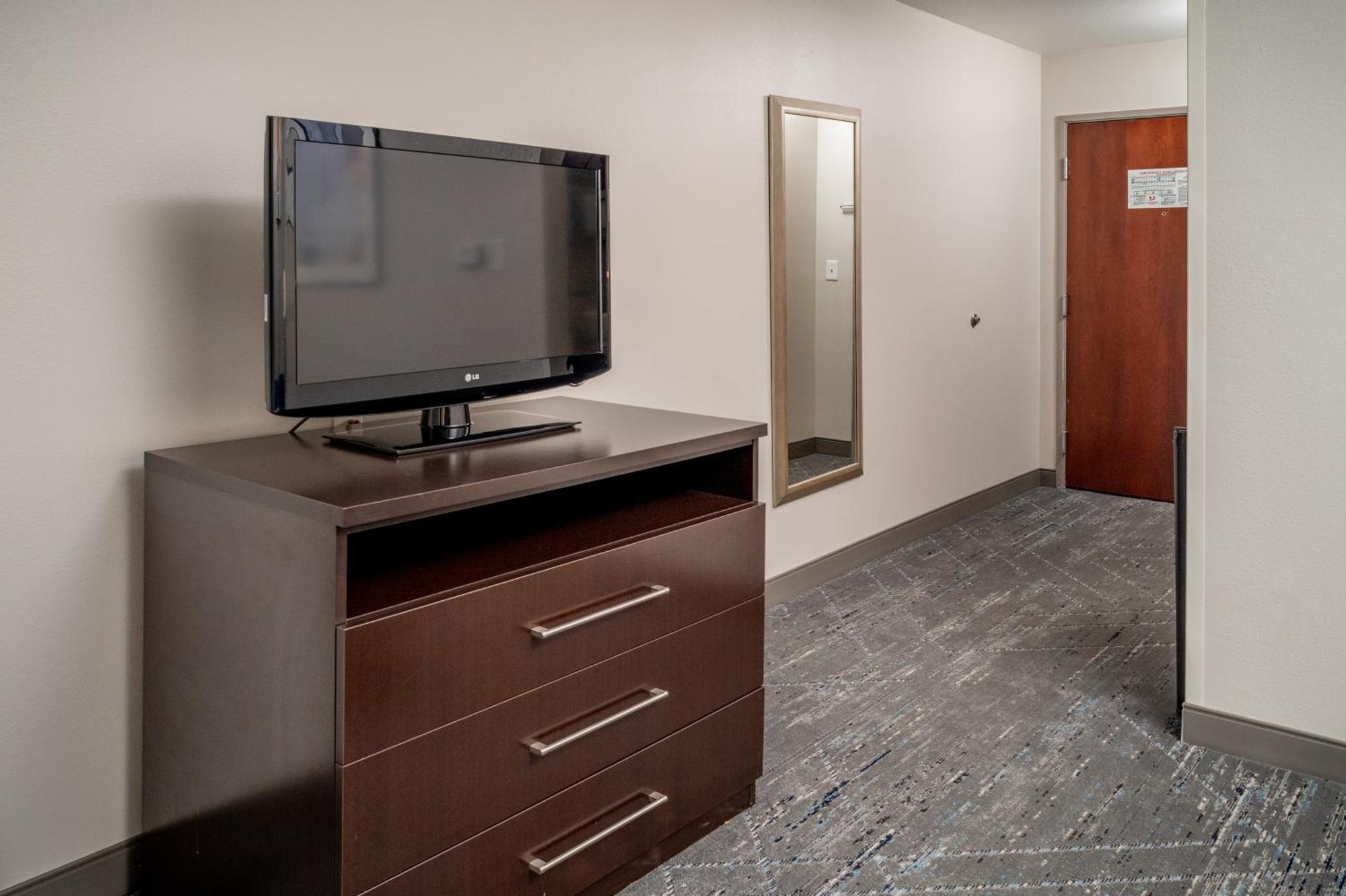 Holiday Inn Express & Suites Cross Lanes By Ihg Zewnętrze zdjęcie