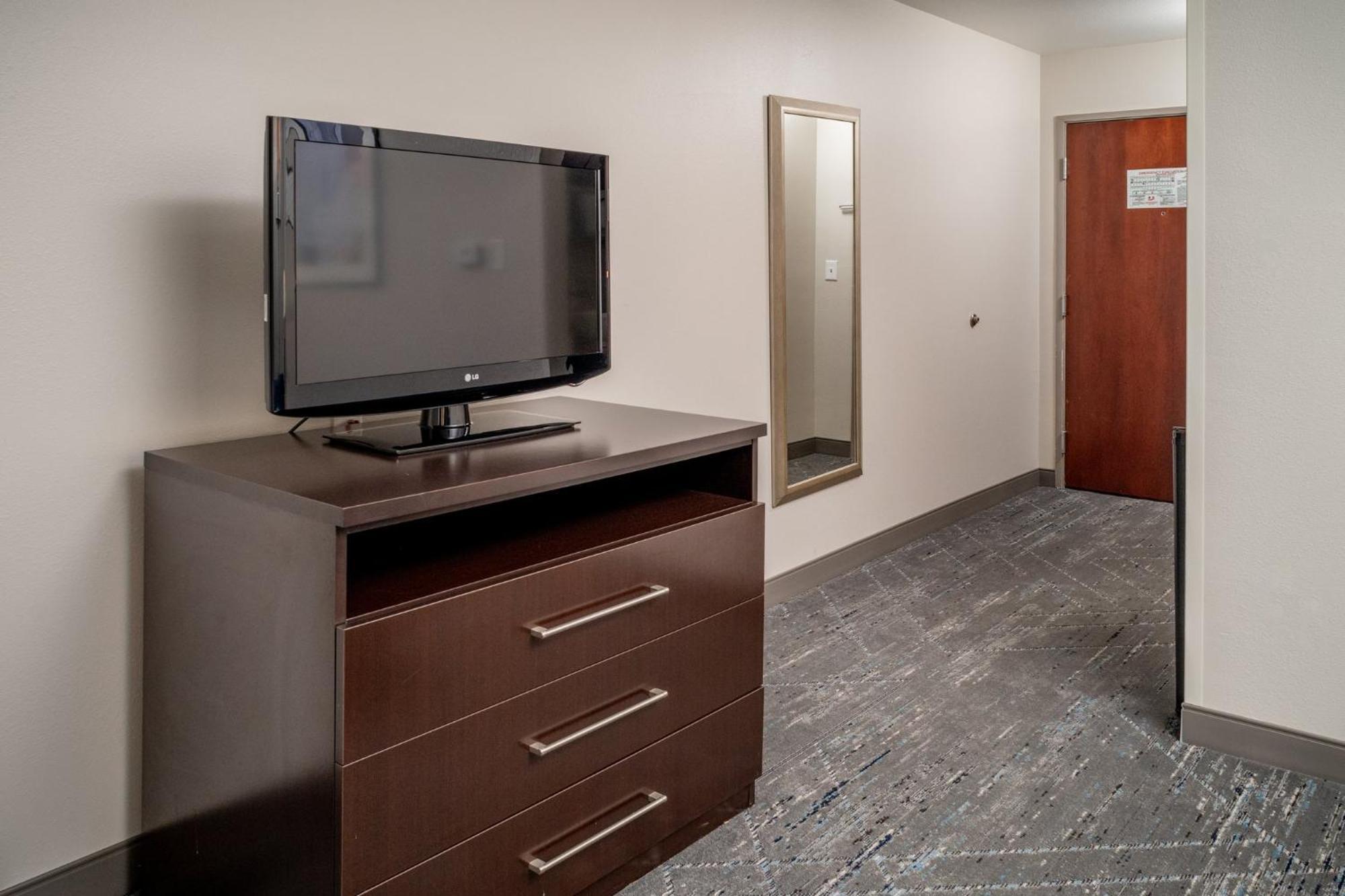Holiday Inn Express & Suites Cross Lanes By Ihg Zewnętrze zdjęcie