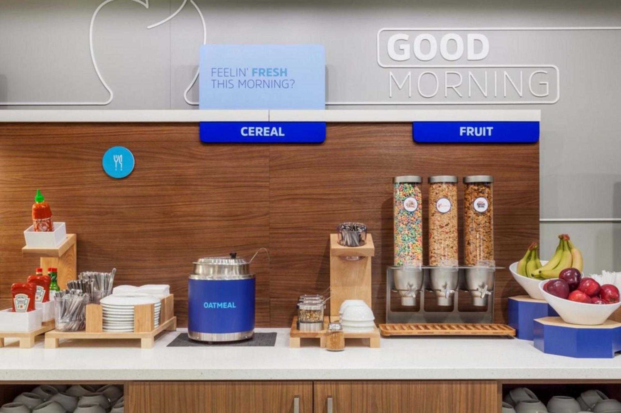 Holiday Inn Express & Suites Cross Lanes By Ihg Zewnętrze zdjęcie