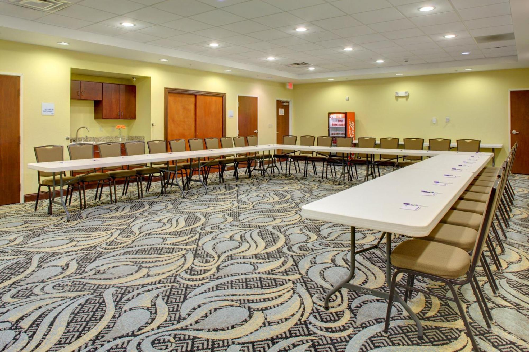 Holiday Inn Express & Suites Cross Lanes By Ihg Zewnętrze zdjęcie